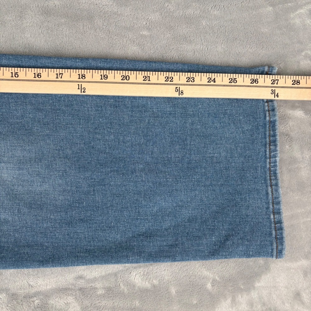 High-Rise Wide Leg Women's Jeans in Medium Blue - Picture 15 of 16